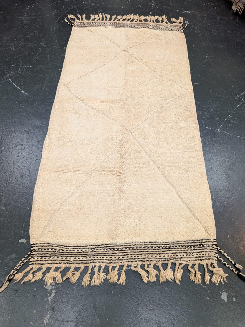 "Nadia" Contemporary Beni Ourain Rug - RU-BO-036