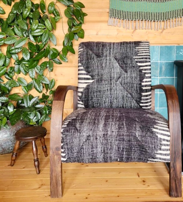 'Kiya' Chair FUCH001