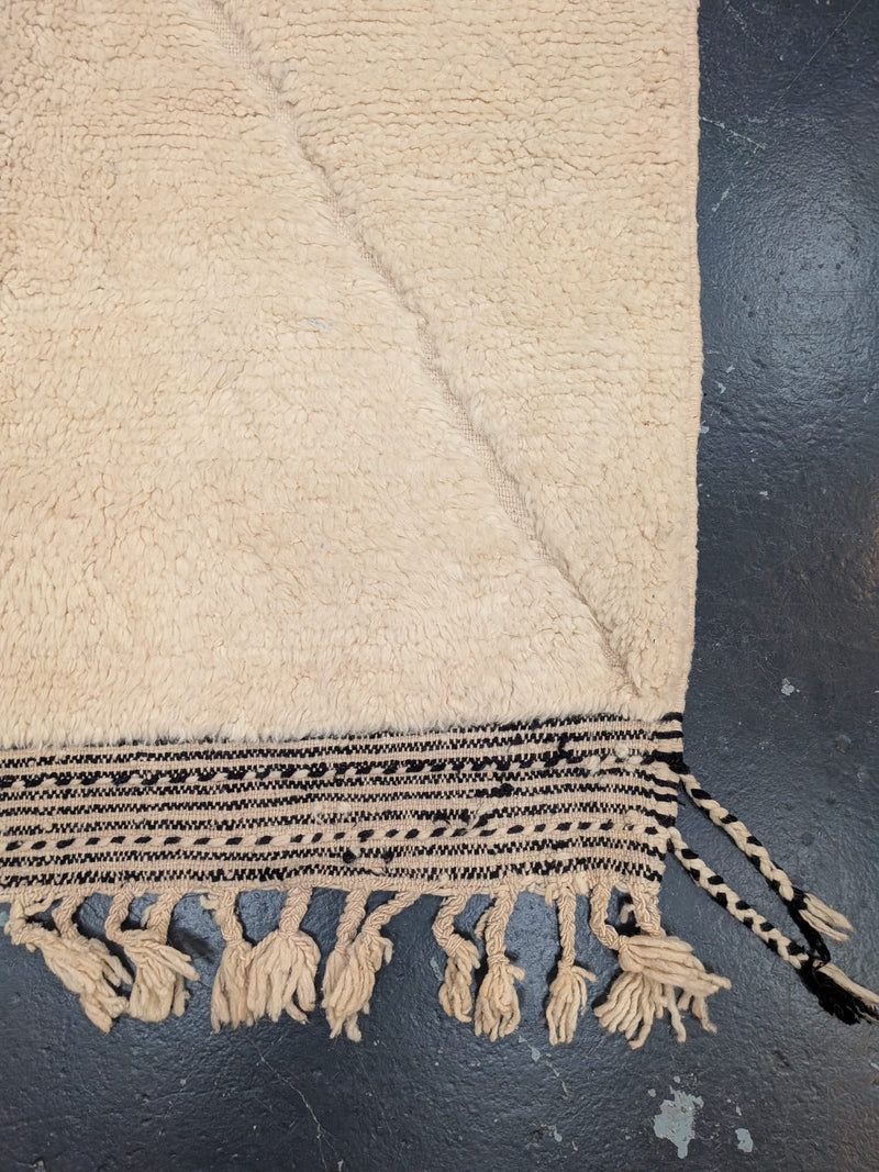 "Nadia" Contemporary Beni Ourain Rug - RU-BO-036