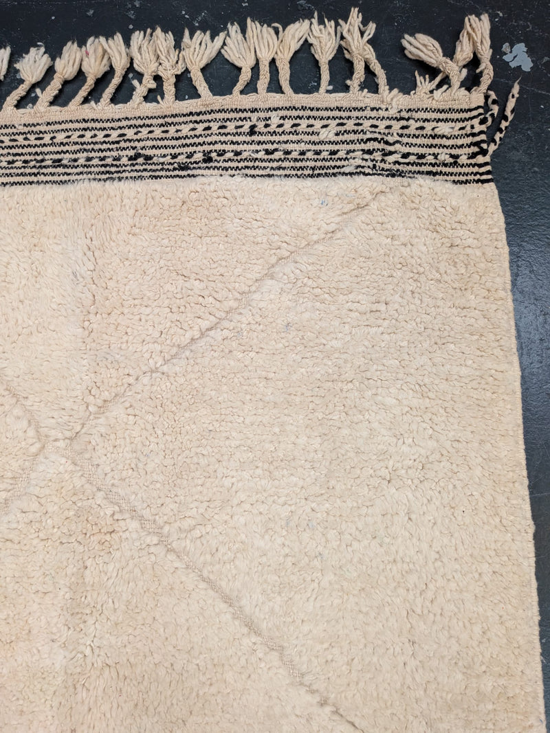 "Nadia" Contemporary Beni Ourain Rug - RU-BO-036