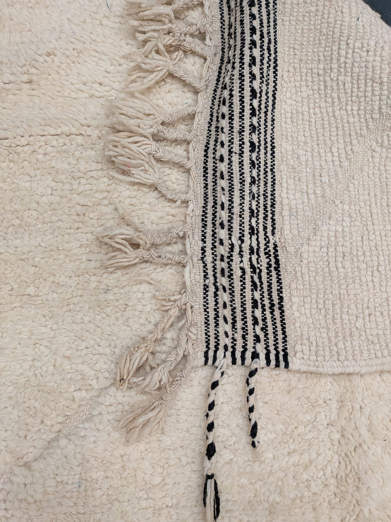 "Nadia" Contemporary Beni Ourain Rug - RU-BO-036