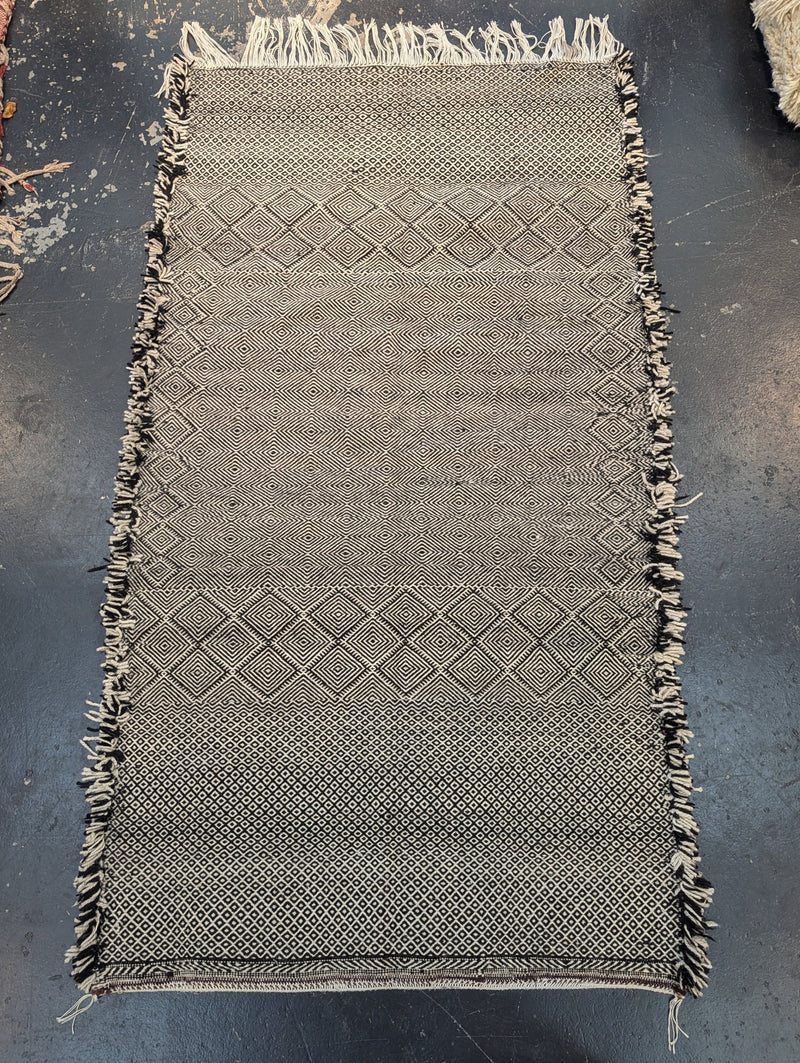 Double Reversible Contemporary Beni Ourain Kilim RUKM012
