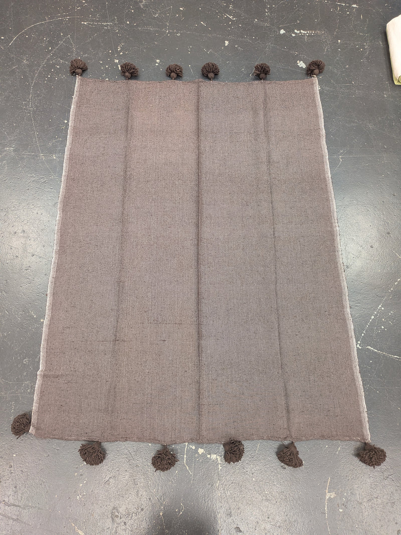 'Classic’ Pom Pom Blanket - Mocha BLPP011