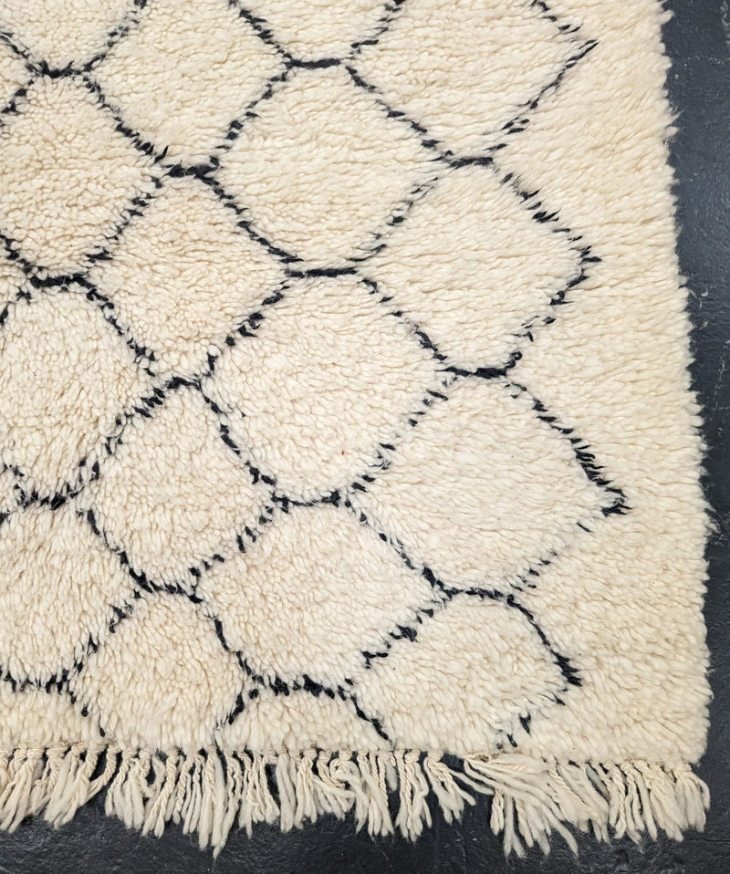 "Beehive Fade" Medium Contemporary Beni Ourain Rug