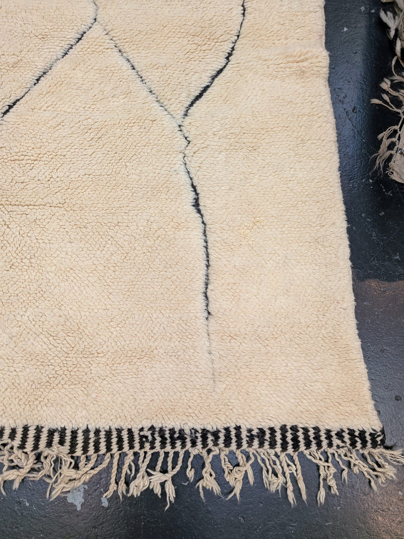 Contemporary Beni Ourain Rug - RU-BO-041