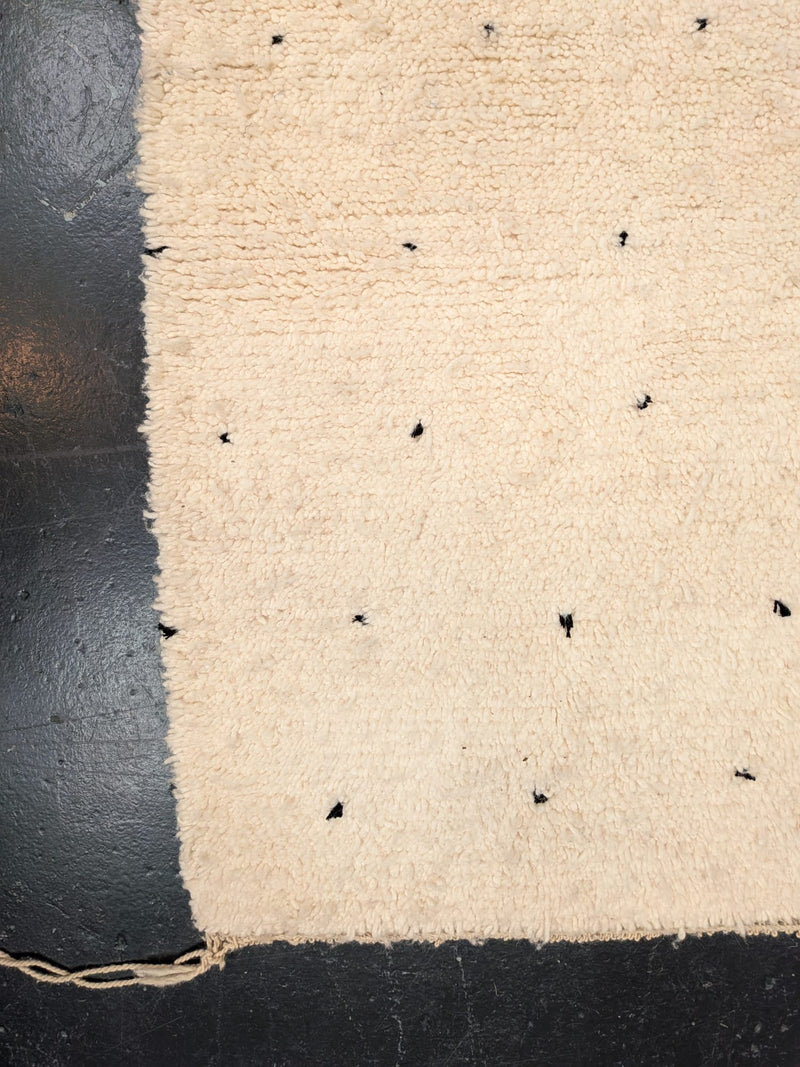 "Zouina" Contemporary Beni Ourain Rug RUBO051