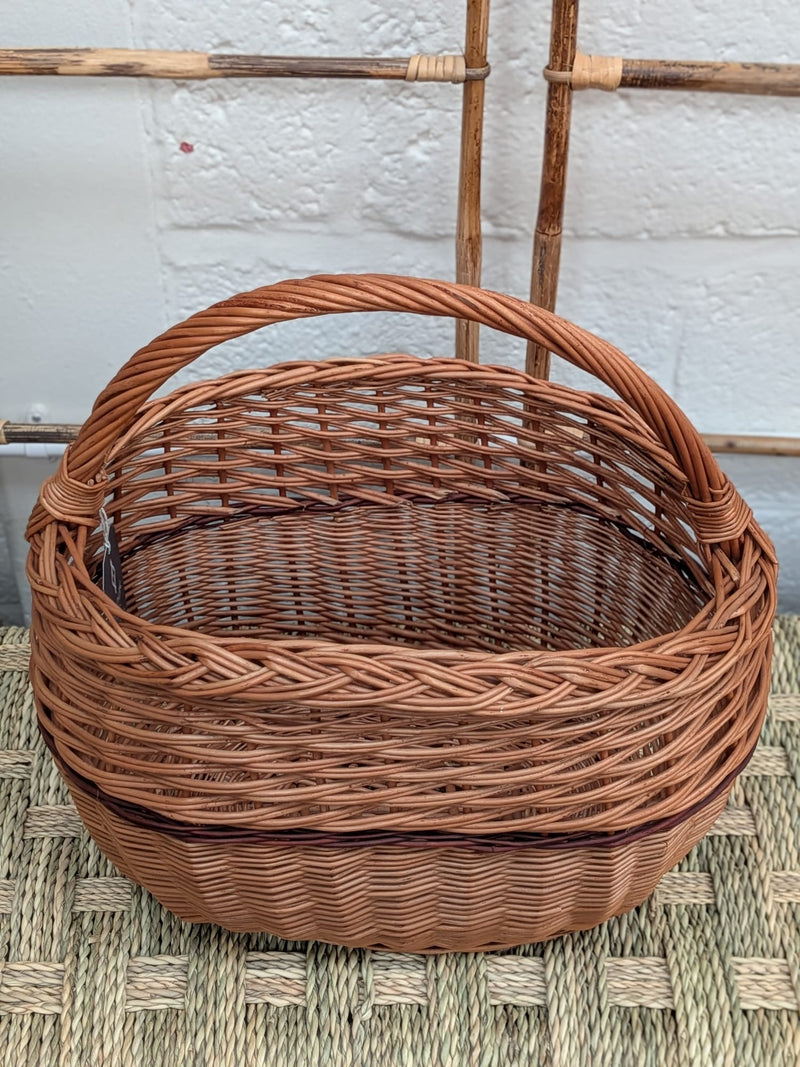 Hand woven wicker basket - HW-BK-021