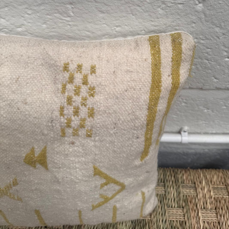 Rug Fragment Cushion CUR036