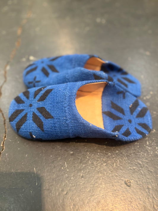 Slipper Shoes Blue with black print SP010