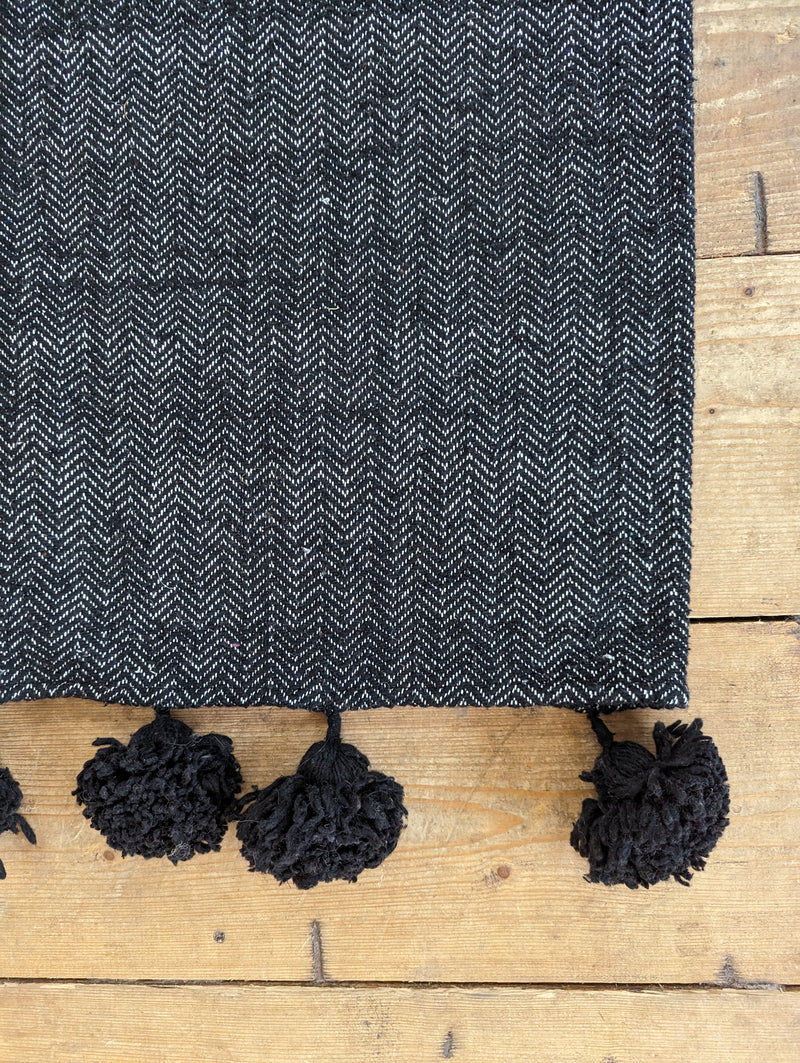 Charcoal ‘Mountain Tribe’ Blanket BLMT002