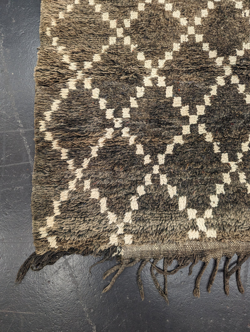"Moleskin Diamonds" Antique Beni Ourain Rug RUBO015