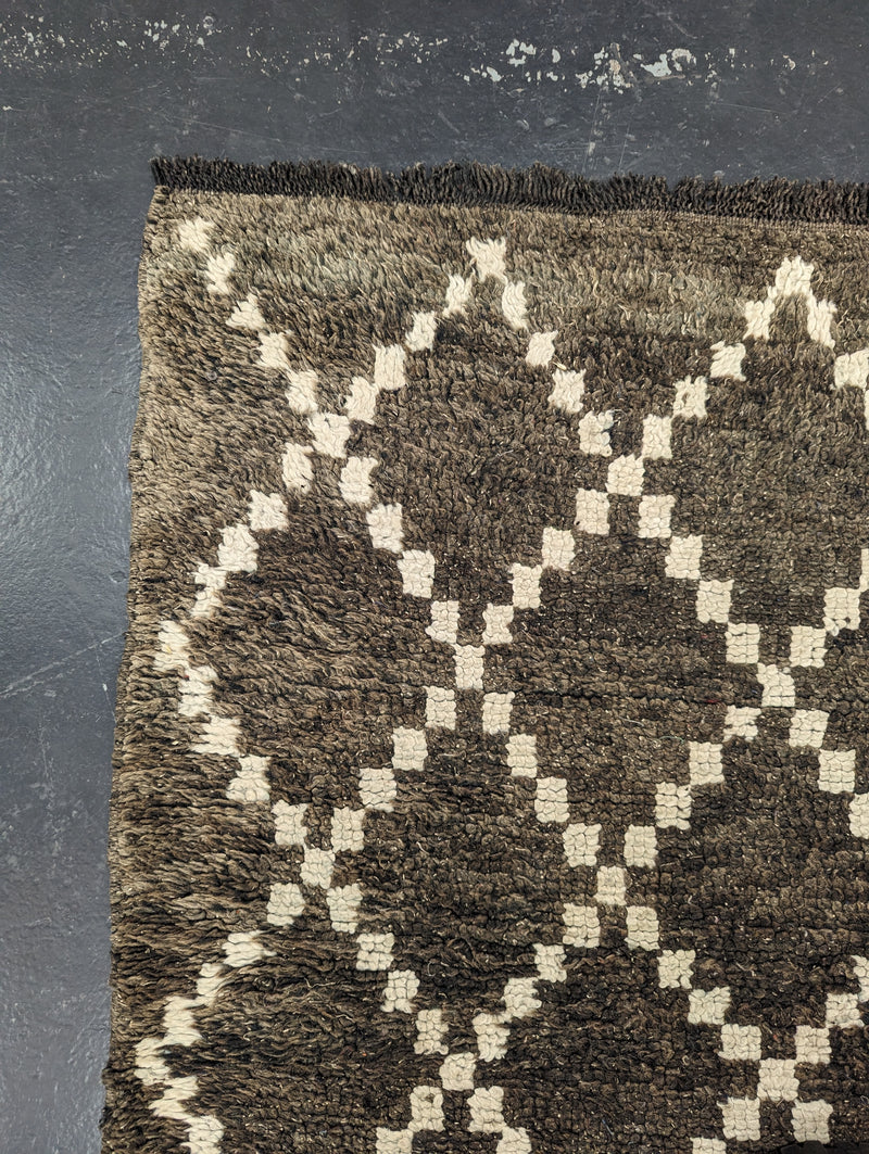 "Moleskin Diamonds" Antique Beni Ourain Rug RUBO015
