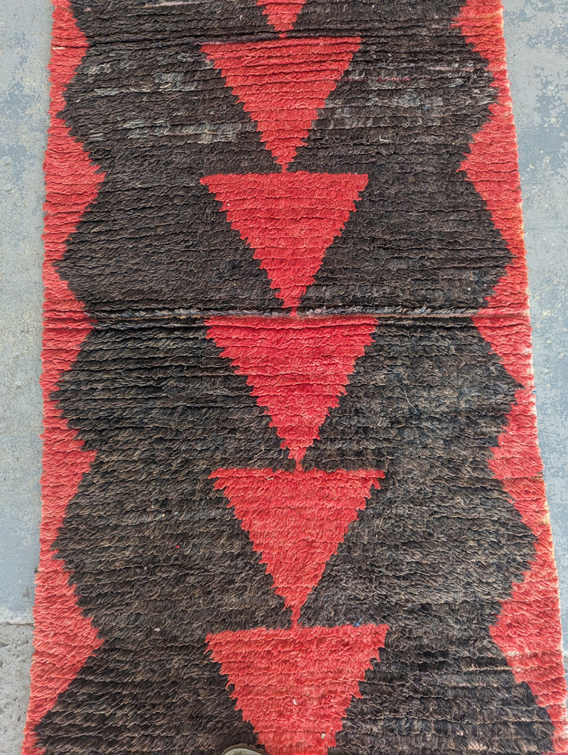 "Dart" Antique Azilal Runner RUAZ010