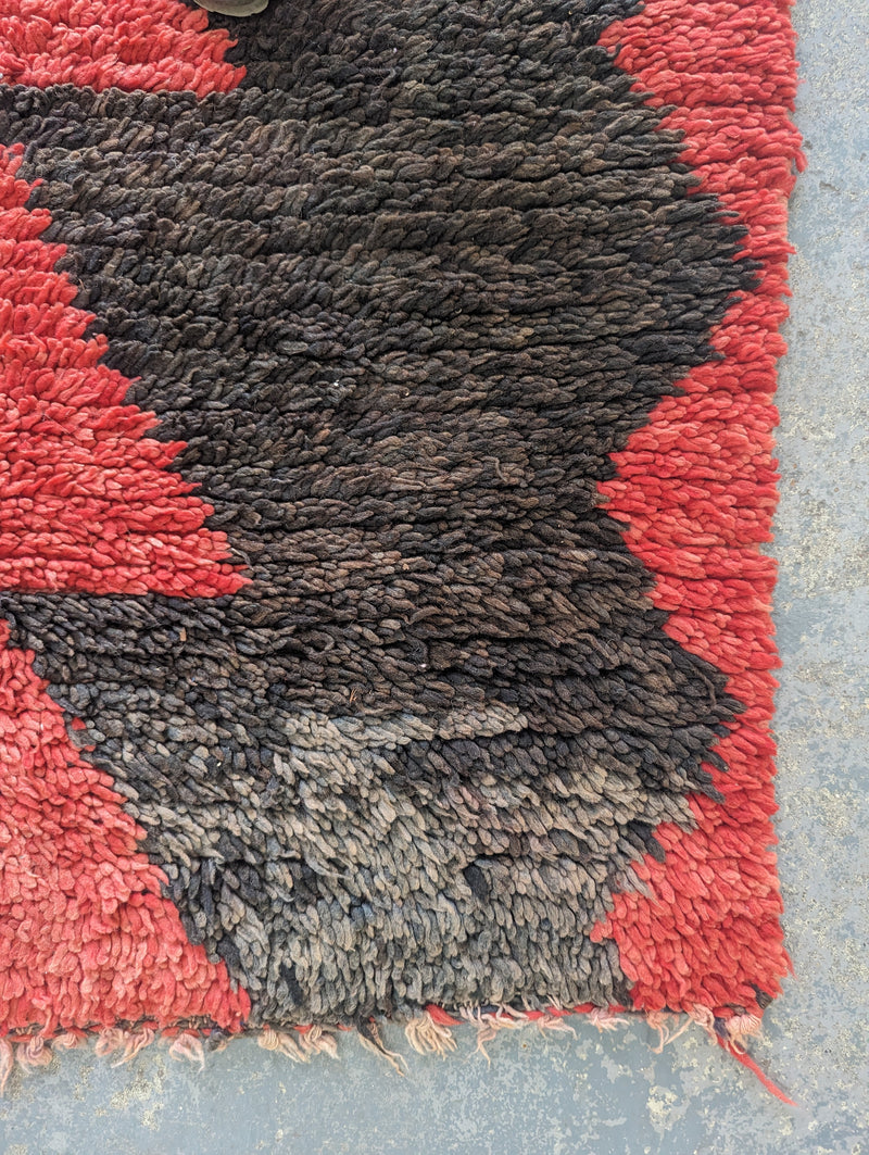 "Dart" Antique Azilal Runner RUAZ010