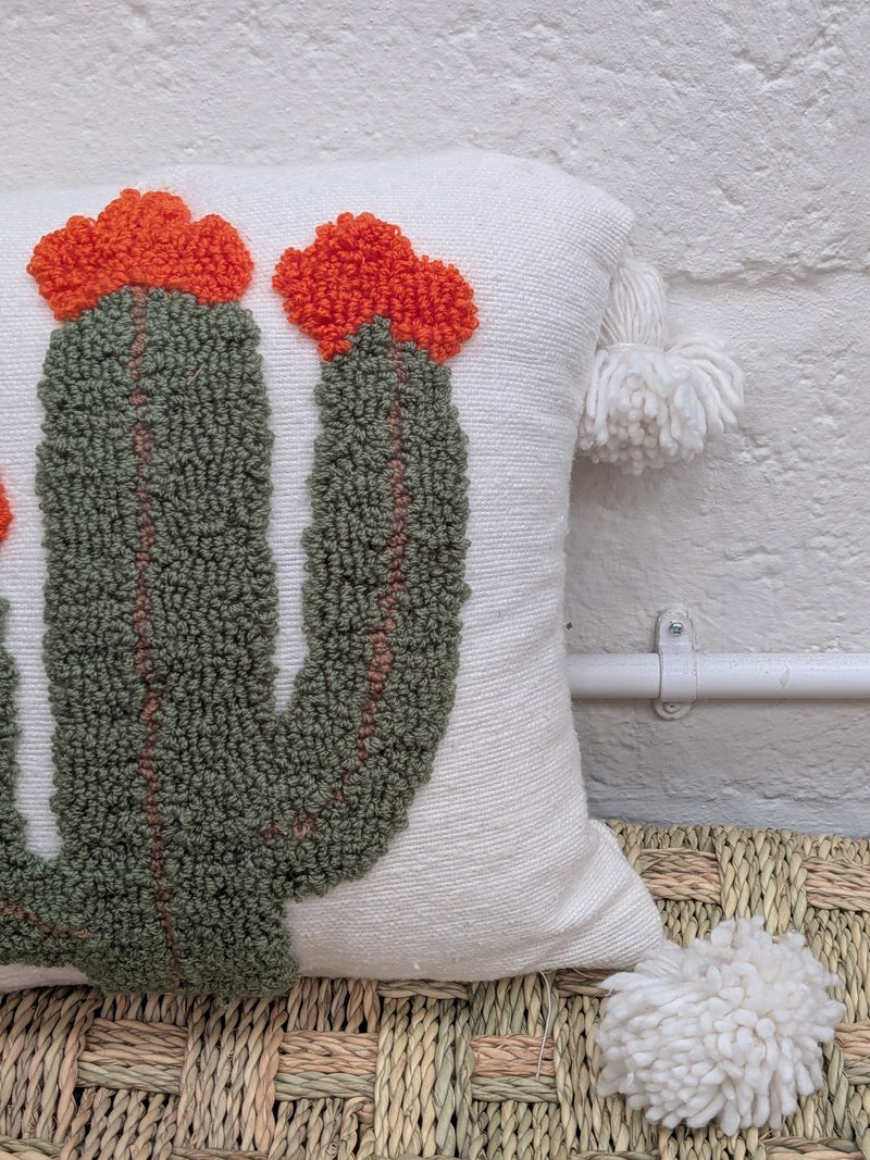 Hand Tufted Cushion CUE012