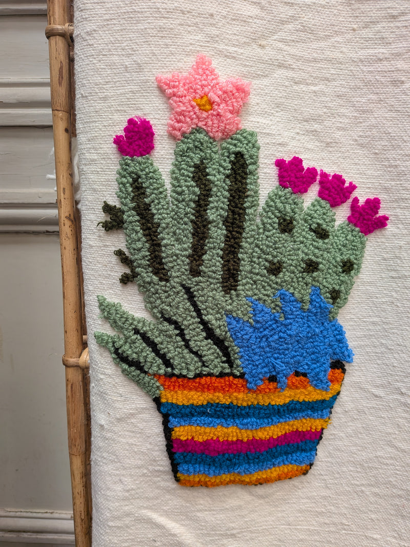 Hand Tufted Pom Pom Blanket - Cactus Flower BLPP126