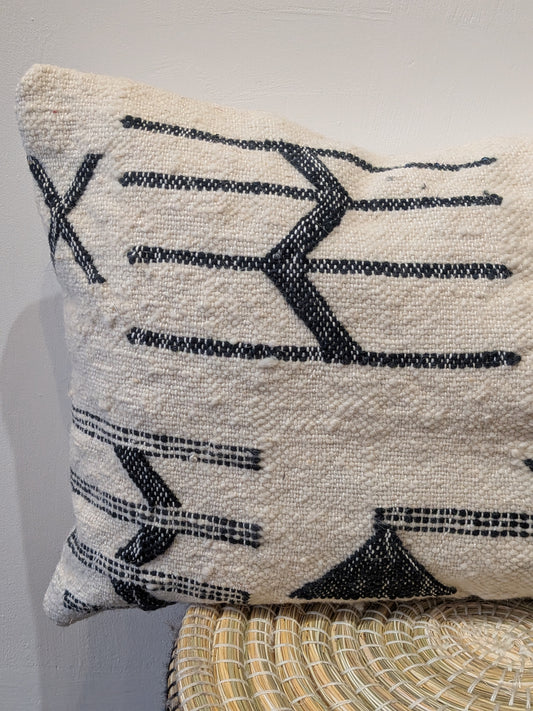 Rug Fragment Cushion CUR073