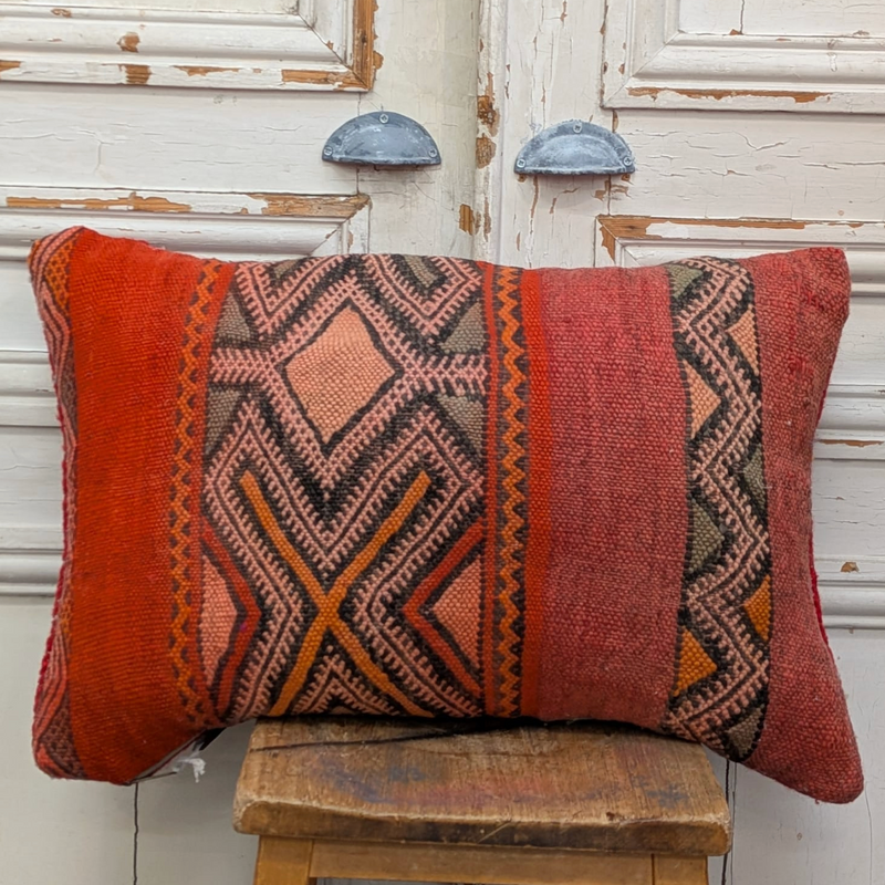 Rug Fragment Cushion CUR061