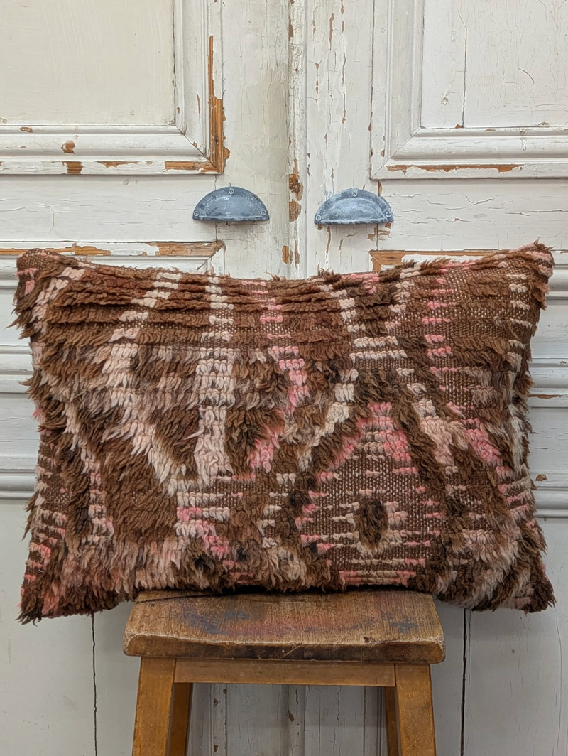 Rug Fragment Cushion CUR064