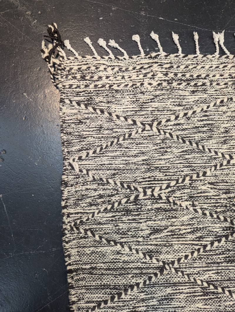 ‘Birds on a Wire’ Flatweave Kilim Runner - RU-KM-020