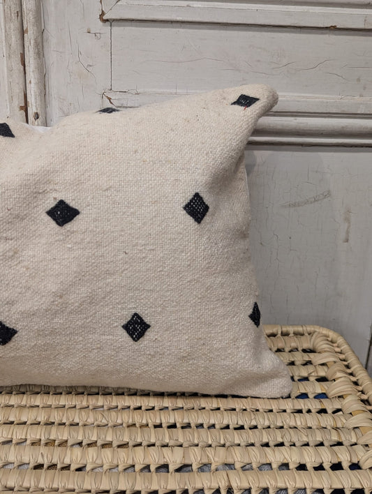 Rug Fragment Cushion CUR018