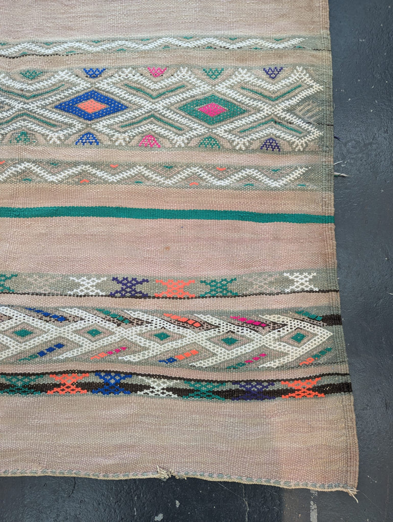 Antique Saharan Kilim Zanafi 'Berries' (Circa 1970's)RUKM013