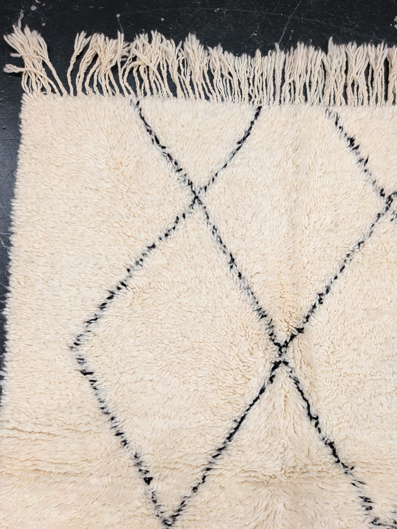 "Bilal" Contemporary Beni Ourain Rug RUBO060