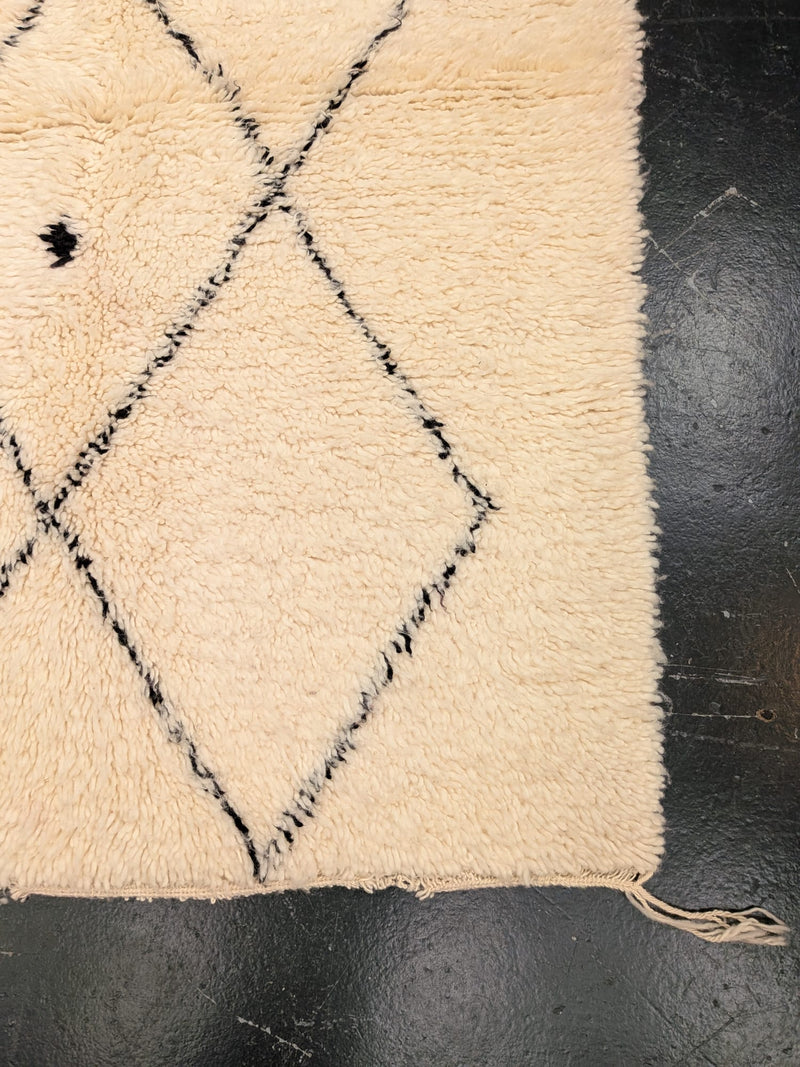 "Bilal" Contemporary Beni Ourain Rug RUBO060