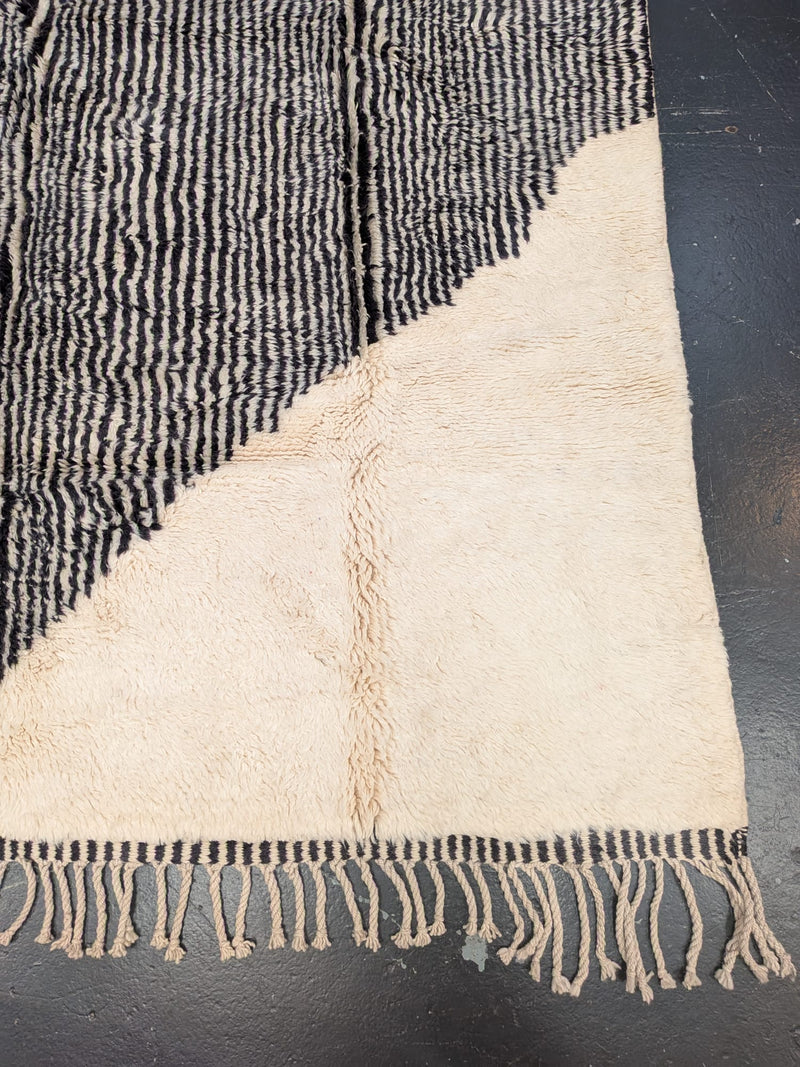 "I'm Mirroring You" Large Contemporary Beni Mrirt Rug RUBO058