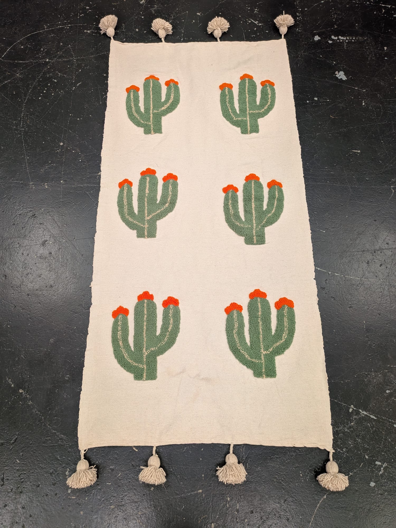 Hand Tufted Pom Pom Blanket - Cactus Flower BLPP124