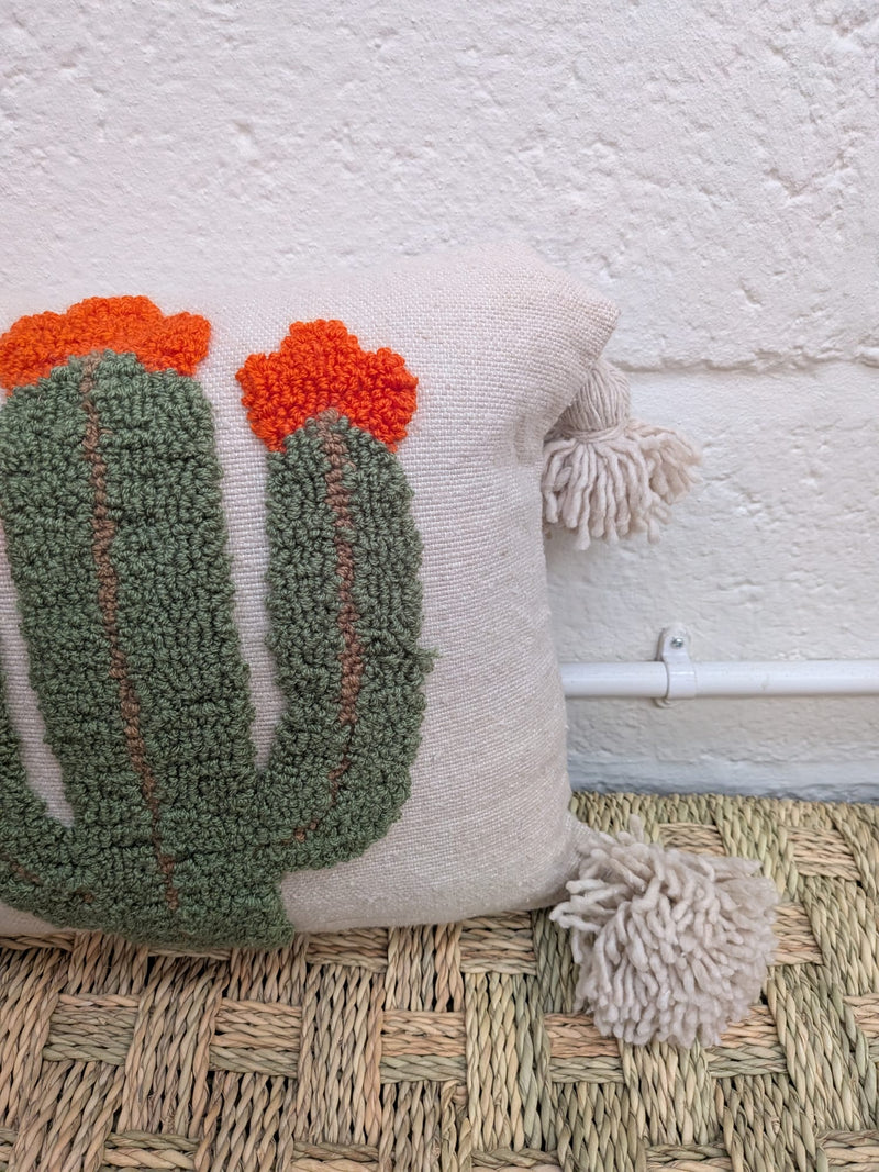 Hand Tufted Cushion CUE017