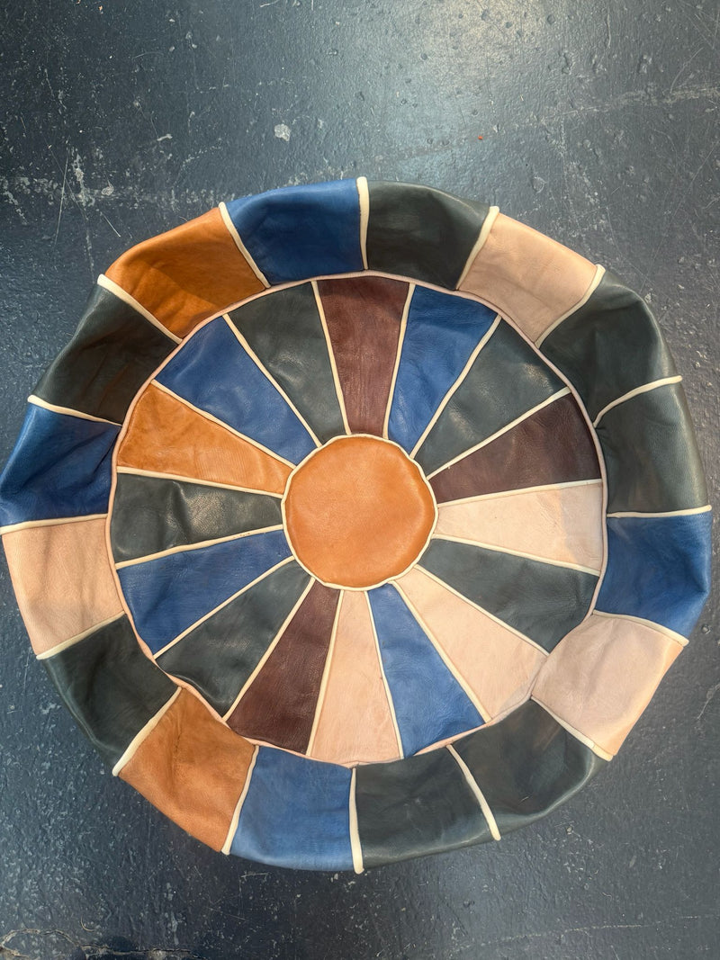 Medium size Pouffe with leather piping POLP060