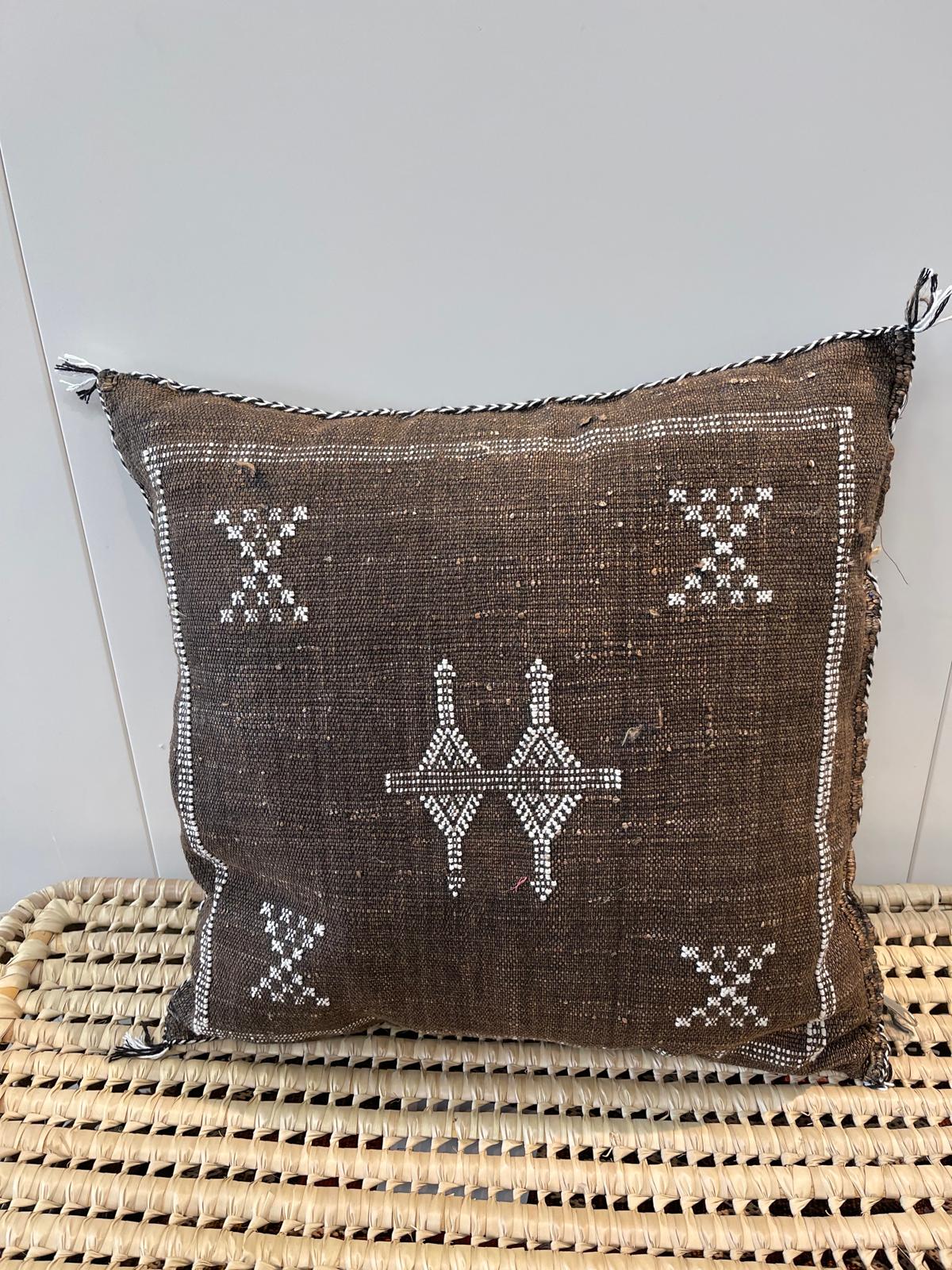 Moroccan Cactus Silk Cushion CUCS094
