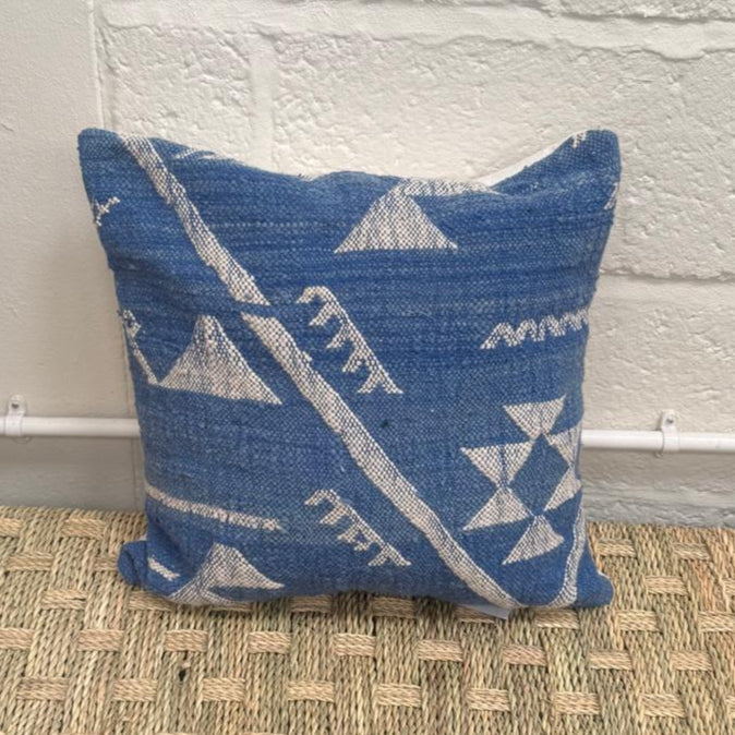Rug Fragment Cushion CUR033