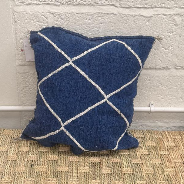 Rug Fragment Cushion CUR035