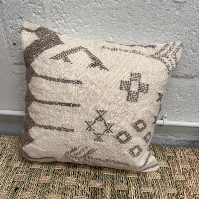 Rug Fragment Cushion CUR045