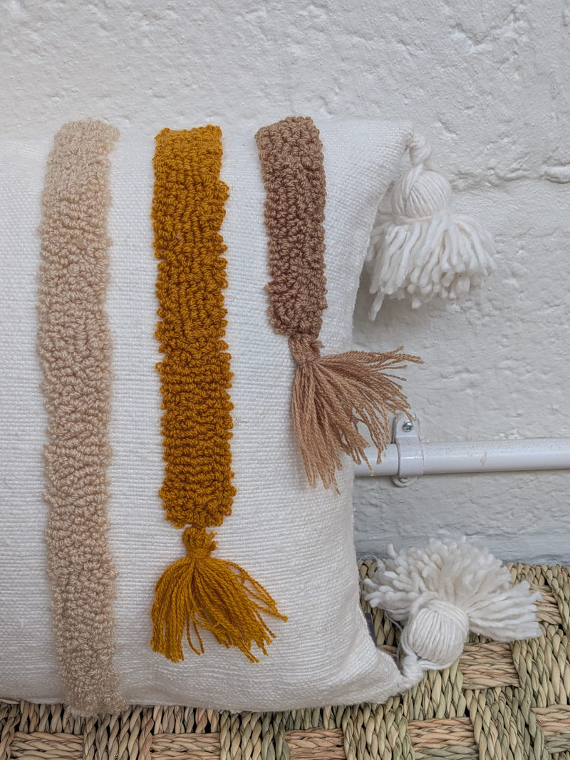 Hand Tufted Cushion CUE022