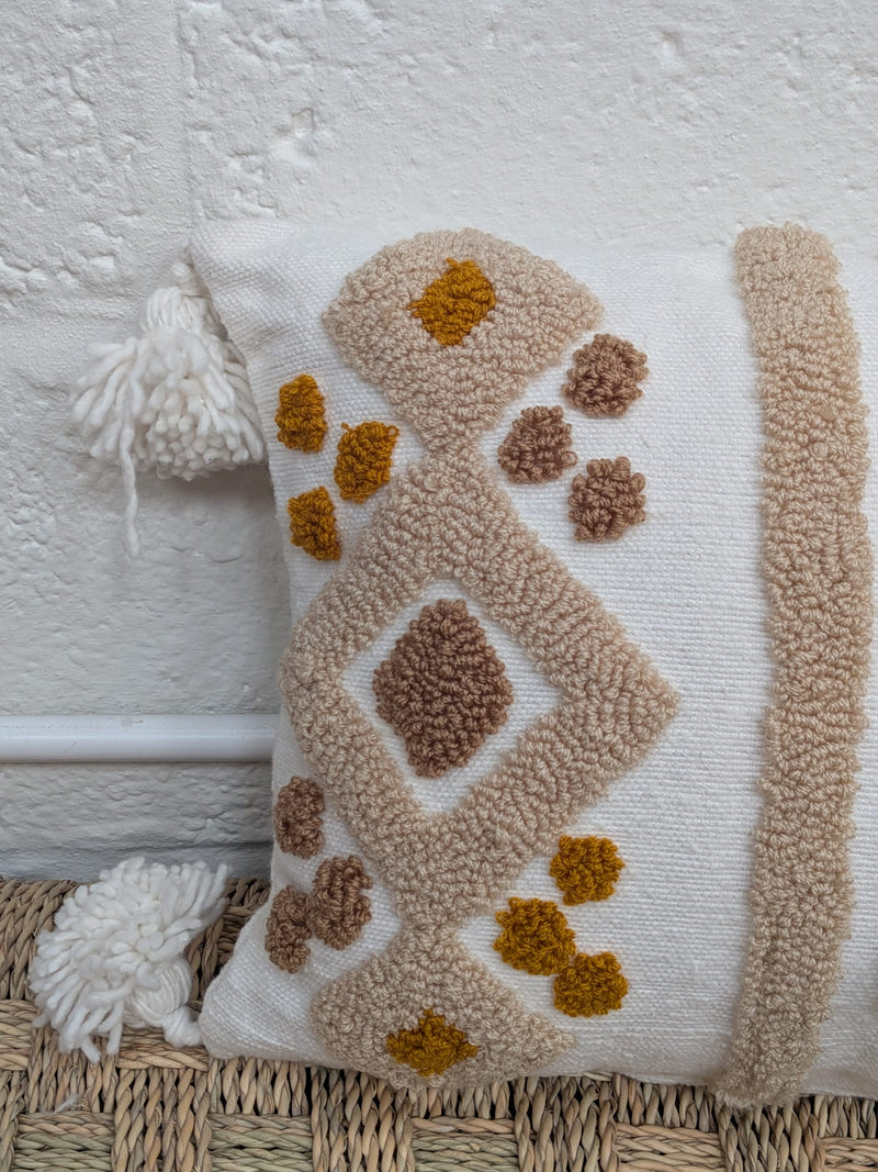 Hand Tufted Cushion CUE022