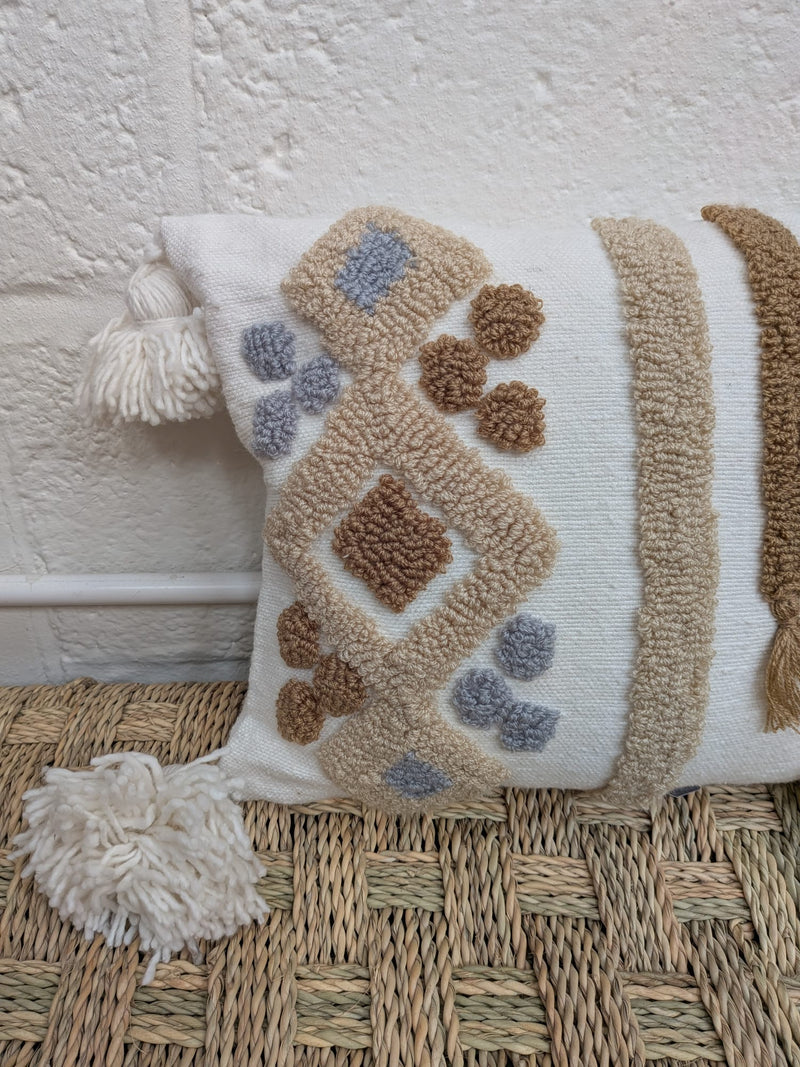 Hand Tufted Cushion CUE019