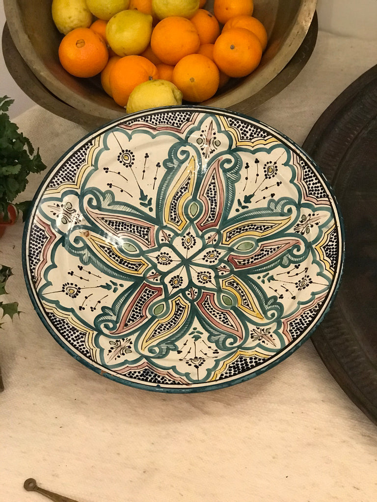Moroccan serving plate top