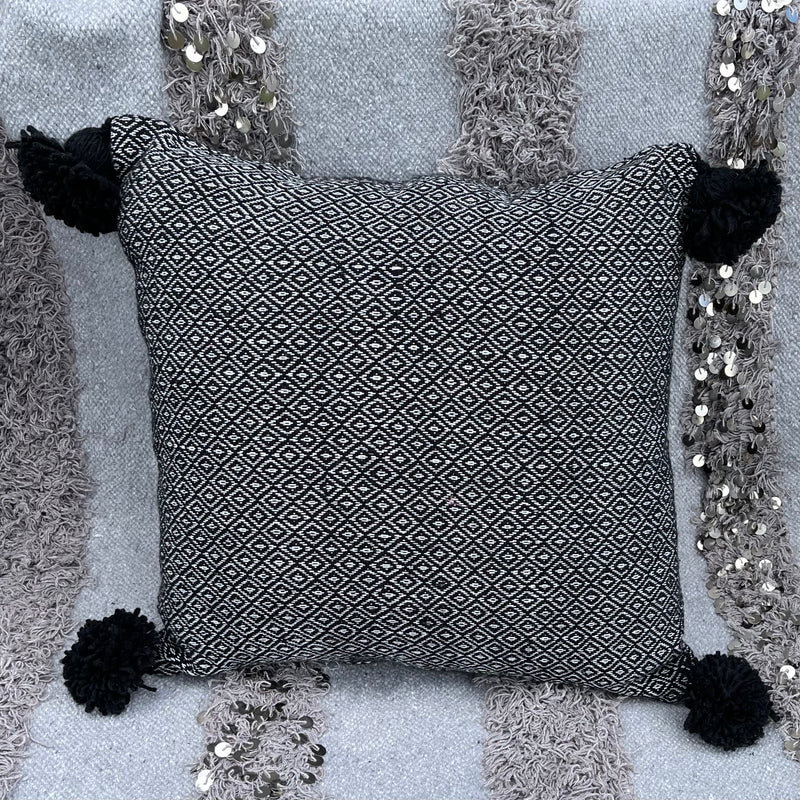Pompom Cushion - CU-PP-002